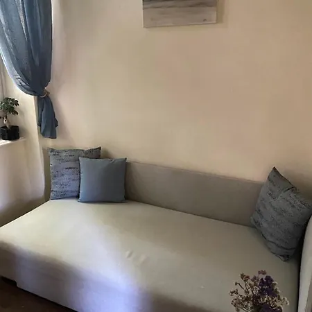 Apartament B *