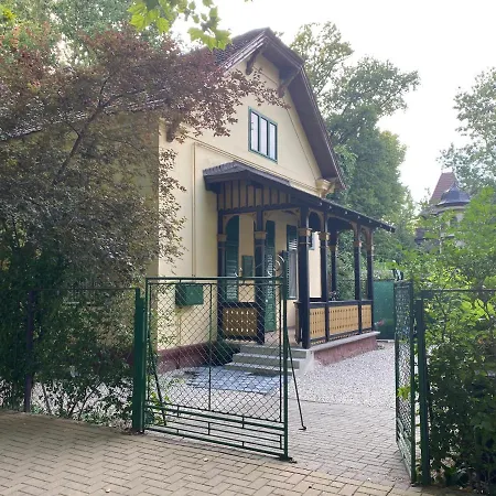 Apartman B Apartment *