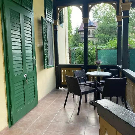 B Apartament *