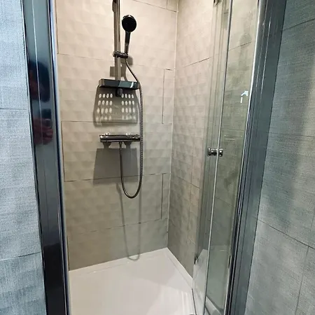 Apartman B Apartment *